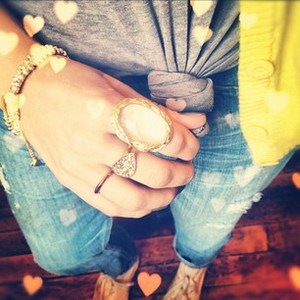 garland_opal_ring